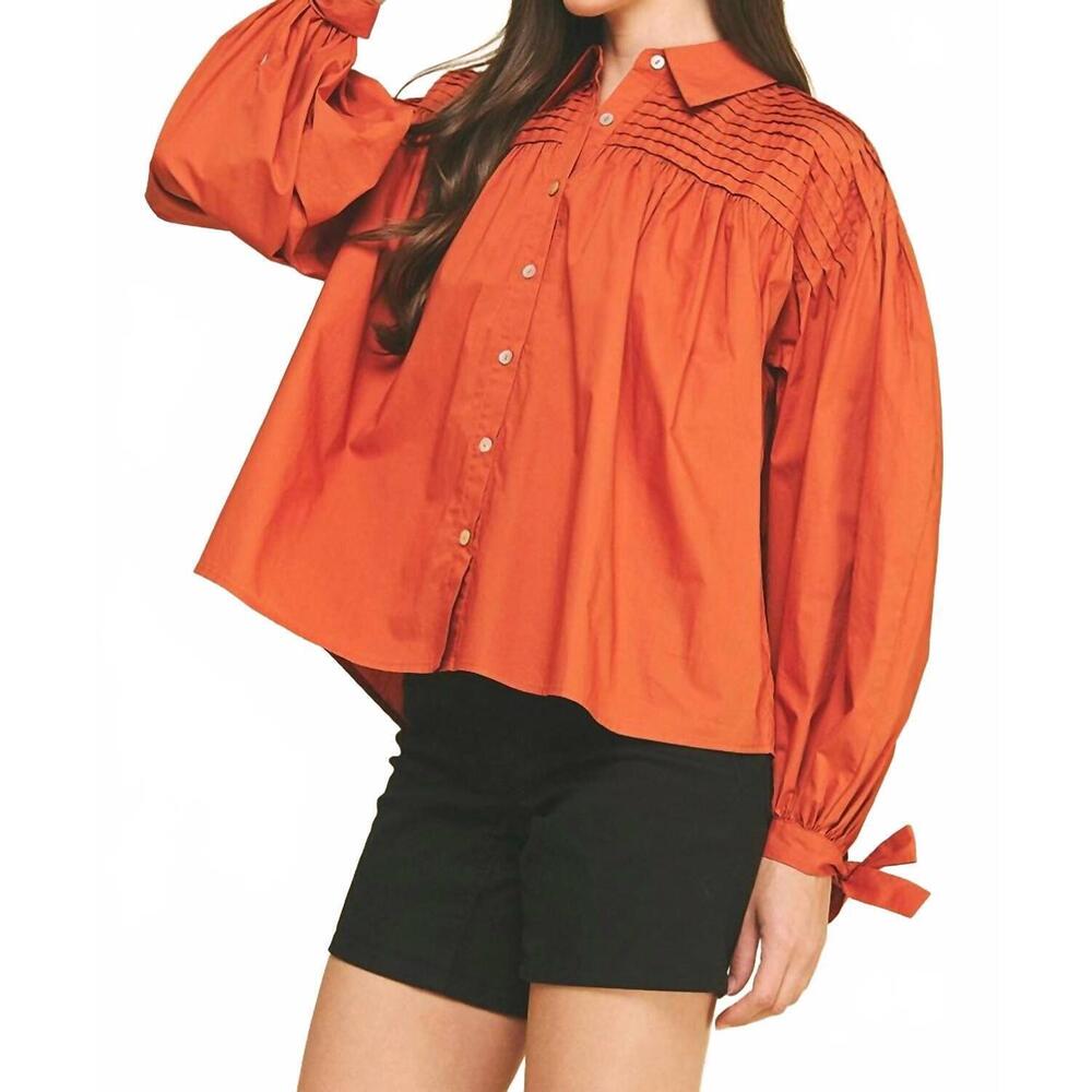 NEW PINCH effortlessly elegant tucked detail blouse in orange - Picture 3 of 4